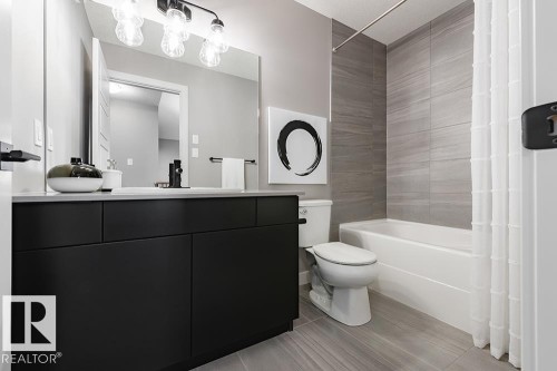 9389 Cooper Bend Bend, Edmonton, AB - Indoor Photo Showing Bathroom