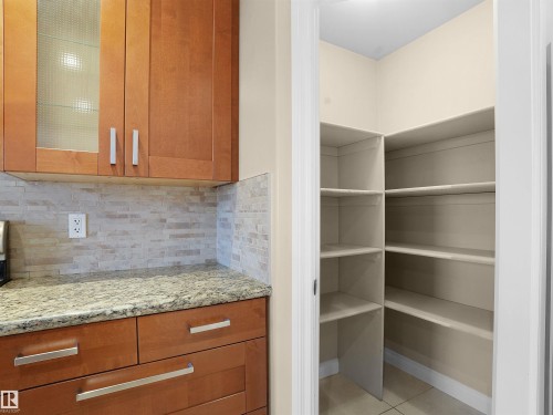 4534 162 Avenue, Edmonton, AB - Indoor