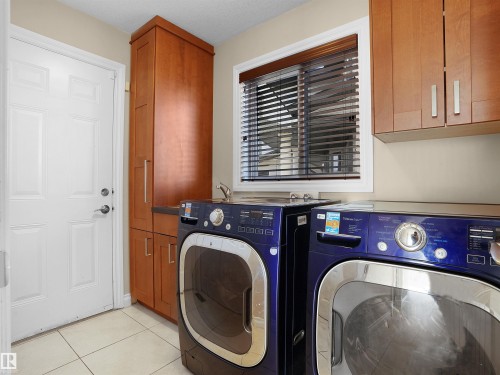 4534 162 Avenue, Edmonton, AB - Indoor Photo Showing Laundry Room