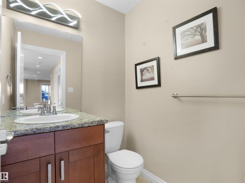 4534 162 Avenue, Edmonton, AB - Indoor Photo Showing Bathroom