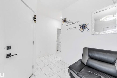 1216 15 Street, Edmonton, AB - Indoor Photo Showing Other Room