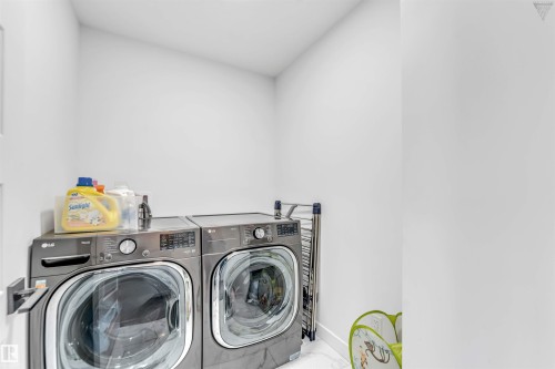 1216 15 Street, Edmonton, AB - Indoor Photo Showing Laundry Room