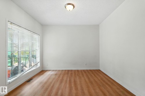 7836 7 Avenue, Edmonton, AB - Indoor Photo Showing Other Room