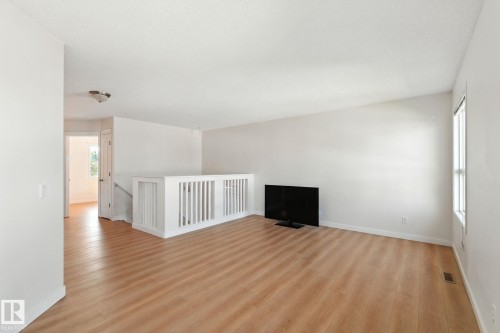 7836 7 Avenue, Edmonton, AB - Indoor Photo Showing Other Room