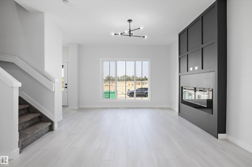 2109 Crossbill Lane, Edmonton, AB - Indoor Photo Showing Other Room