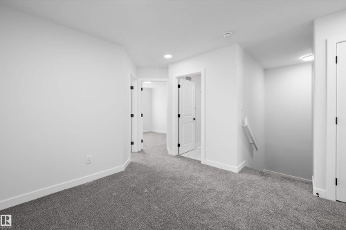 2109 Crossbill Lane, Edmonton, AB - Indoor Photo Showing Other Room