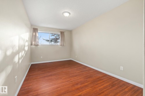 11907 164 Avenue, Edmonton, AB - Indoor Photo Showing Other Room