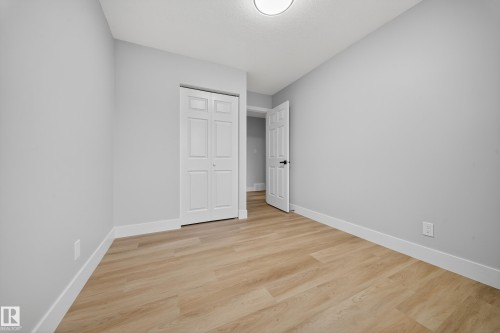 7820 22 Ave, Edmonton, AB - Indoor Photo Showing Other Room