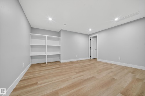 7820 22 Ave, Edmonton, AB - Indoor Photo Showing Other Room
