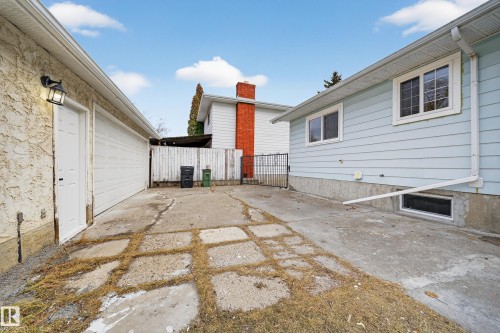 7820 22 Ave, Edmonton, AB - Outdoor With Exterior