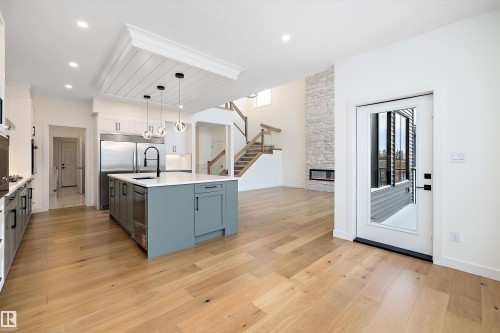 6879 Knox Loop, Edmonton, AB - Indoor Photo Showing Kitchen With Upgraded Kitchen