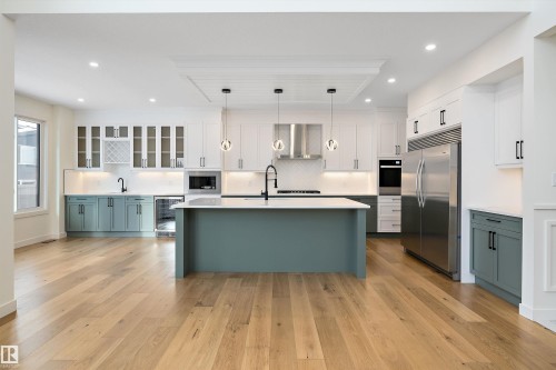 6879 Knox Loop, Edmonton, AB - Indoor Photo Showing Kitchen With Upgraded Kitchen