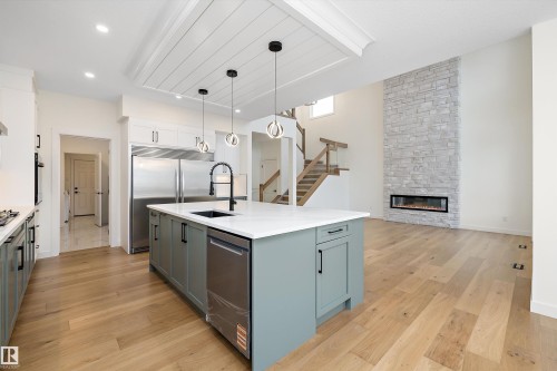 6879 Knox Loop, Edmonton, AB - Indoor Photo Showing Kitchen With Upgraded Kitchen