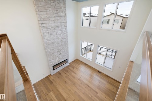 6879 Knox Loop, Edmonton, AB - Indoor Photo Showing Other Room