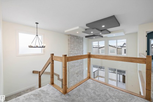 6879 Knox Loop, Edmonton, AB - Indoor Photo Showing Other Room