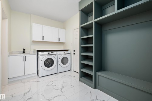 6879 Knox Loop, Edmonton, AB - Indoor Photo Showing Laundry Room