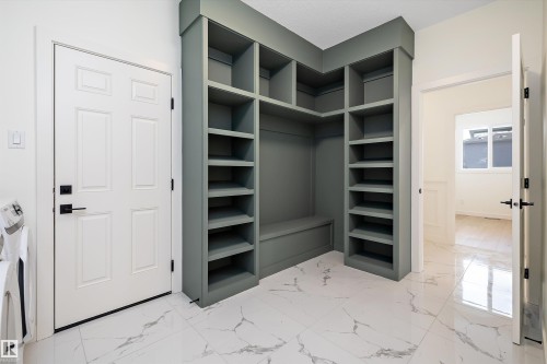 6879 Knox Loop, Edmonton, AB - Indoor