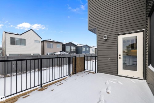 6879 Knox Loop, Edmonton, AB - Outdoor With Exterior