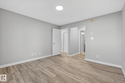 222 1180 Hyndman Road, Edmonton, AB - Indoor Photo Showing Other Room