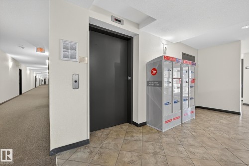 222 1180 Hyndman Road, Edmonton, AB - Indoor Photo Showing Other Room