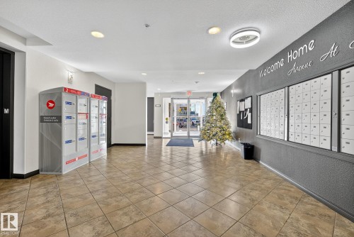 222 1180 Hyndman Road, Edmonton, AB - Indoor Photo Showing Other Room