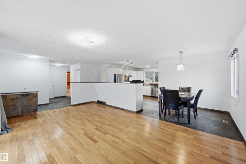 4240 86 Street, Edmonton, AB - Indoor Photo Showing Dining Room