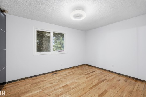 4240 86 Street, Edmonton, AB - Indoor Photo Showing Other Room