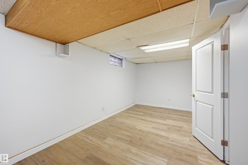 4240 86 Street, Edmonton, AB - Indoor