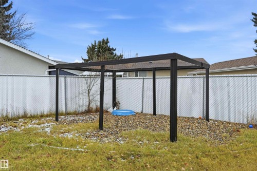 4240 86 Street, Edmonton, AB - Outdoor