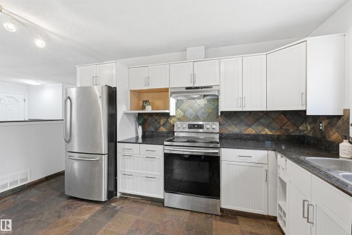 4240 86 Street, Edmonton, AB - Indoor Photo Showing Kitchen