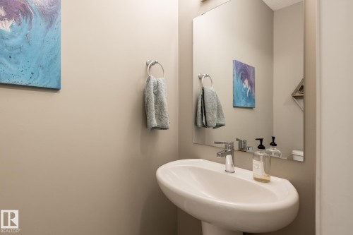 Bathroom with a sink - 5 2072 Wonnacott Way, Edmonton, AB - Indoor Photo Showing Bathroom