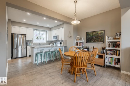 5 2072 Wonnacott Way, Edmonton, AB - Indoor Photo Showing Dining Room
