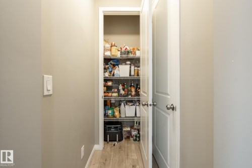 5 2072 Wonnacott Way, Edmonton, AB - Indoor Photo Showing Other Room