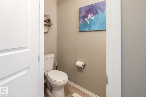 5 2072 Wonnacott Way, Edmonton, AB - Indoor Photo Showing Bathroom