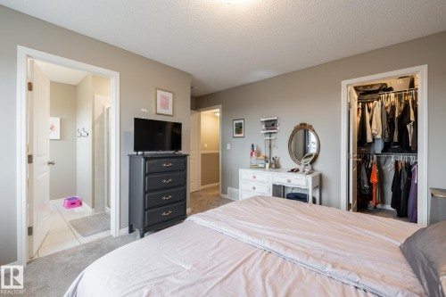 5 2072 Wonnacott Way, Edmonton, AB - Indoor Photo Showing Bedroom