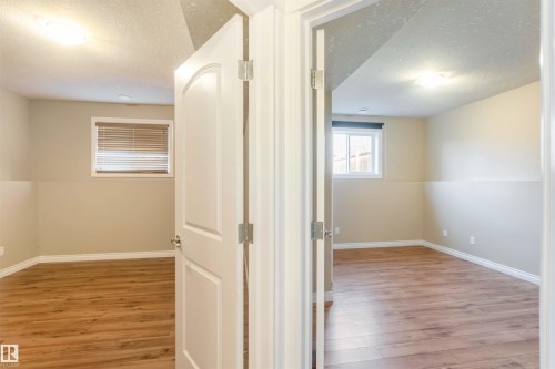 Edmonton, AB - Indoor Photo Showing Other Room