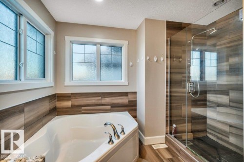 3671 8 Street, Edmonton, AB - Indoor Photo Showing Bathroom