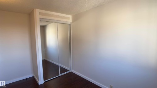 41 2024 57 Street, Edmonton, AB - Indoor Photo Showing Other Room