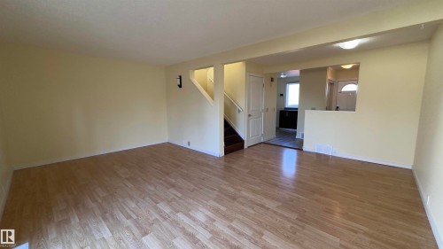 41 2024 57 Street, Edmonton, AB - Indoor Photo Showing Other Room