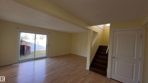 41 2024 57 Street, Edmonton, AB - Indoor Photo Showing Other Room
