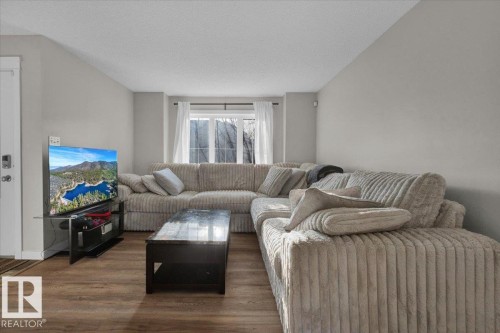 164 Desrochers Gate, Edmonton, AB - Indoor Photo Showing Living Room