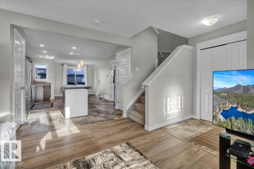 164 Desrochers Gate, Edmonton, AB - Indoor