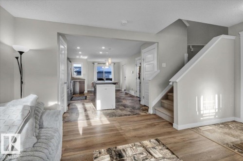 164 Desrochers Gate, Edmonton, AB - Indoor