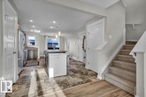 164 Desrochers Gate, Edmonton, AB - Indoor Photo Showing Other Room