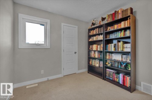 164 Desrochers Gate, Edmonton, AB - Indoor