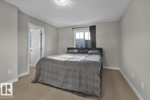 164 Desrochers Gate, Edmonton, AB - Indoor Photo Showing Bedroom