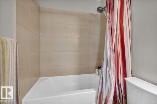164 Desrochers Gate, Edmonton, AB - Indoor Photo Showing Bathroom