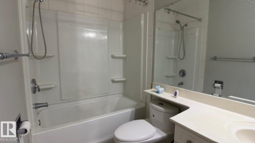 13516 42 Street, Edmonton, AB - Indoor Photo Showing Bathroom