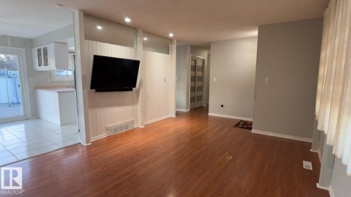 13516 42 Street, Edmonton, AB - Indoor Photo Showing Other Room