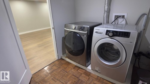 13516 42 Street, Edmonton, AB - Indoor Photo Showing Laundry Room